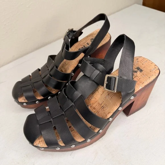Korks black strappy high heel sandal with stud detail - Picture 4 of 11